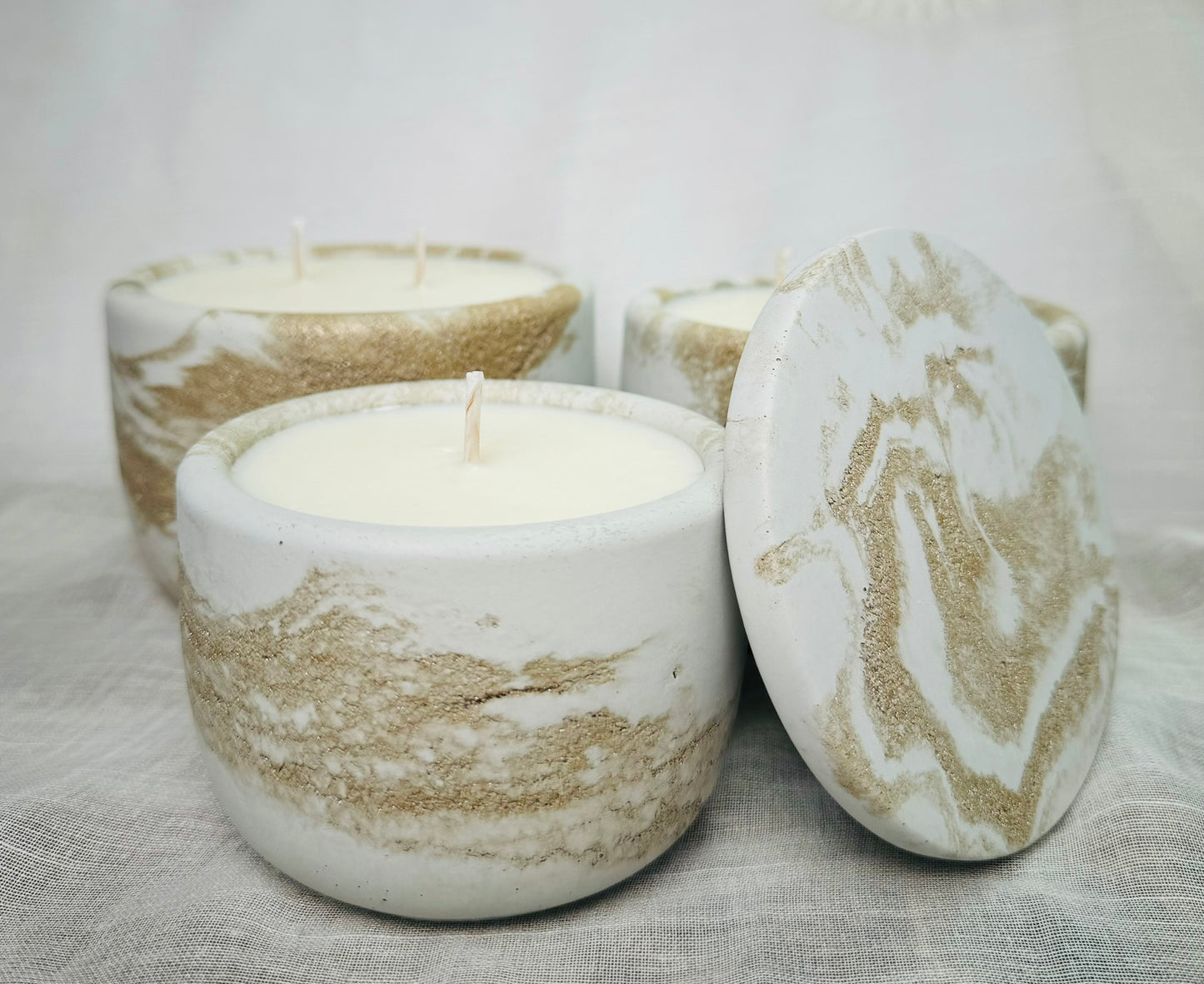 Queen Charlotte Concrete Candle