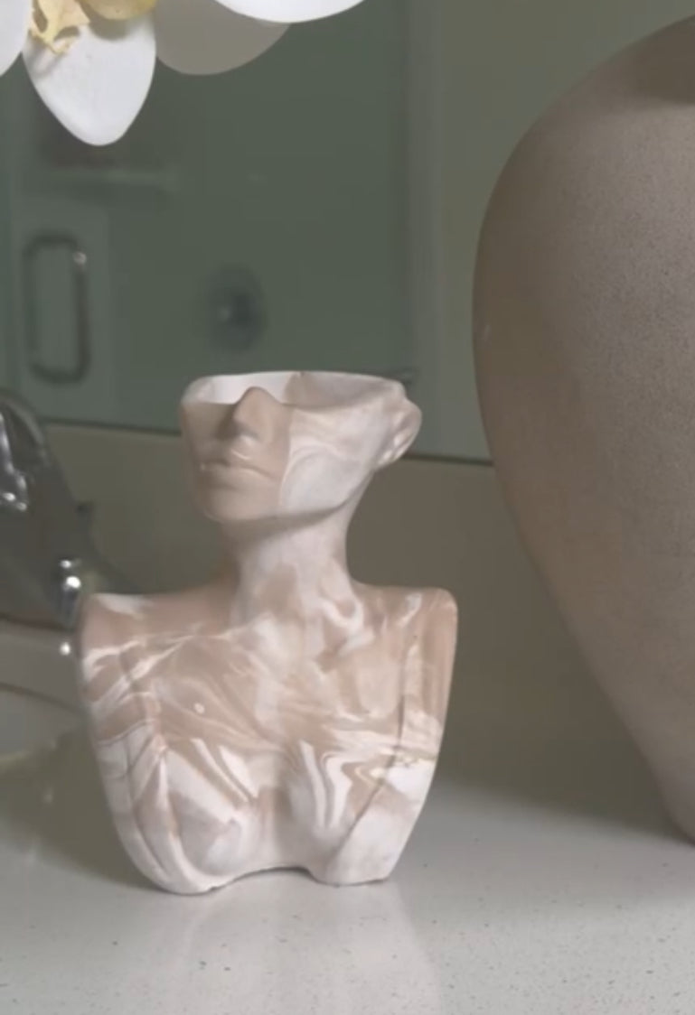 Isadora Vase